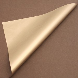Metalický hodvábny papier vodeodolný dvojfarebný hnedo-tmavohnedý 50x76cm