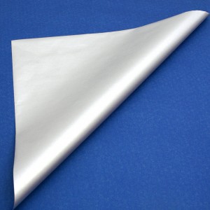 Metalický hodvábny papier vodeodolný dvojfarebný strieborno-modrý 50x76cm